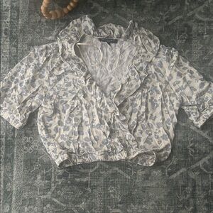 🌷4 for$20🌷One clothing White and Light Gray Patterned Top
